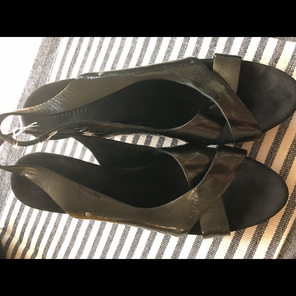 Women’s UGG wedge dress shoes.